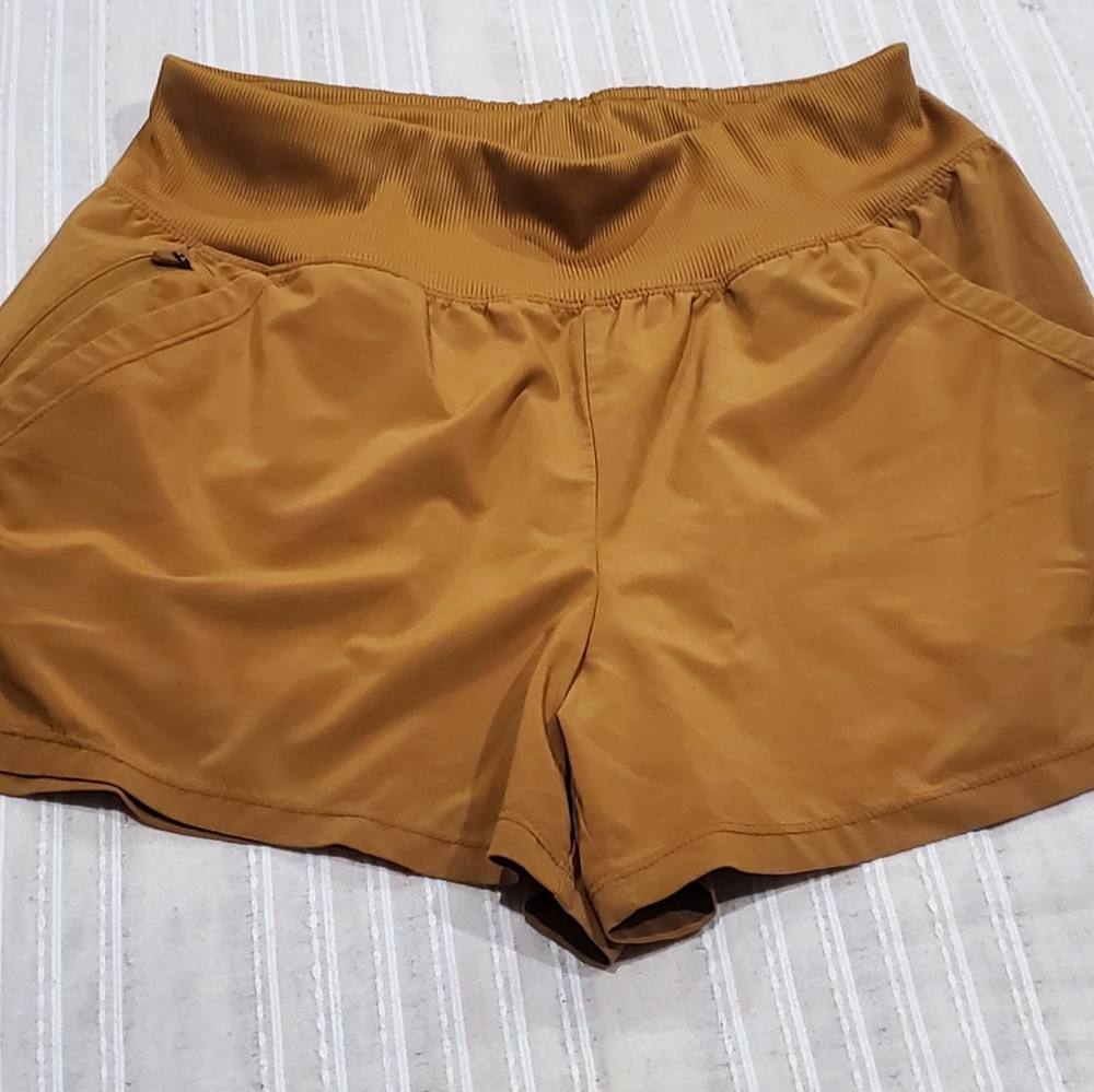 ALL IN MOTION HIGH RISE SHORT